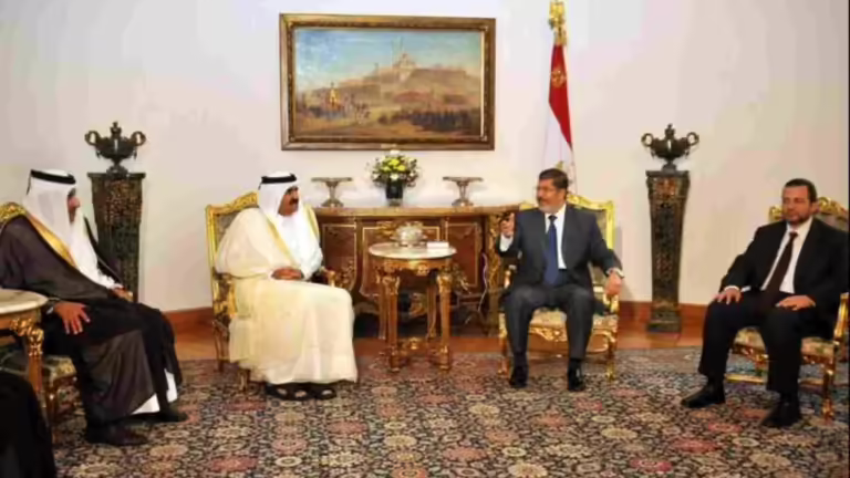 مباحثات قطرية مصرية على هامش قمة دول عدم الانحياز 2012