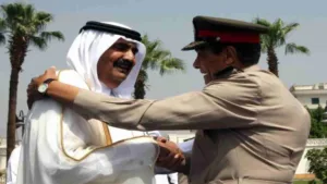 أمير قطر والمشير طنطاوي يبحثان تطوير علاقات الدوحة والقاهرة