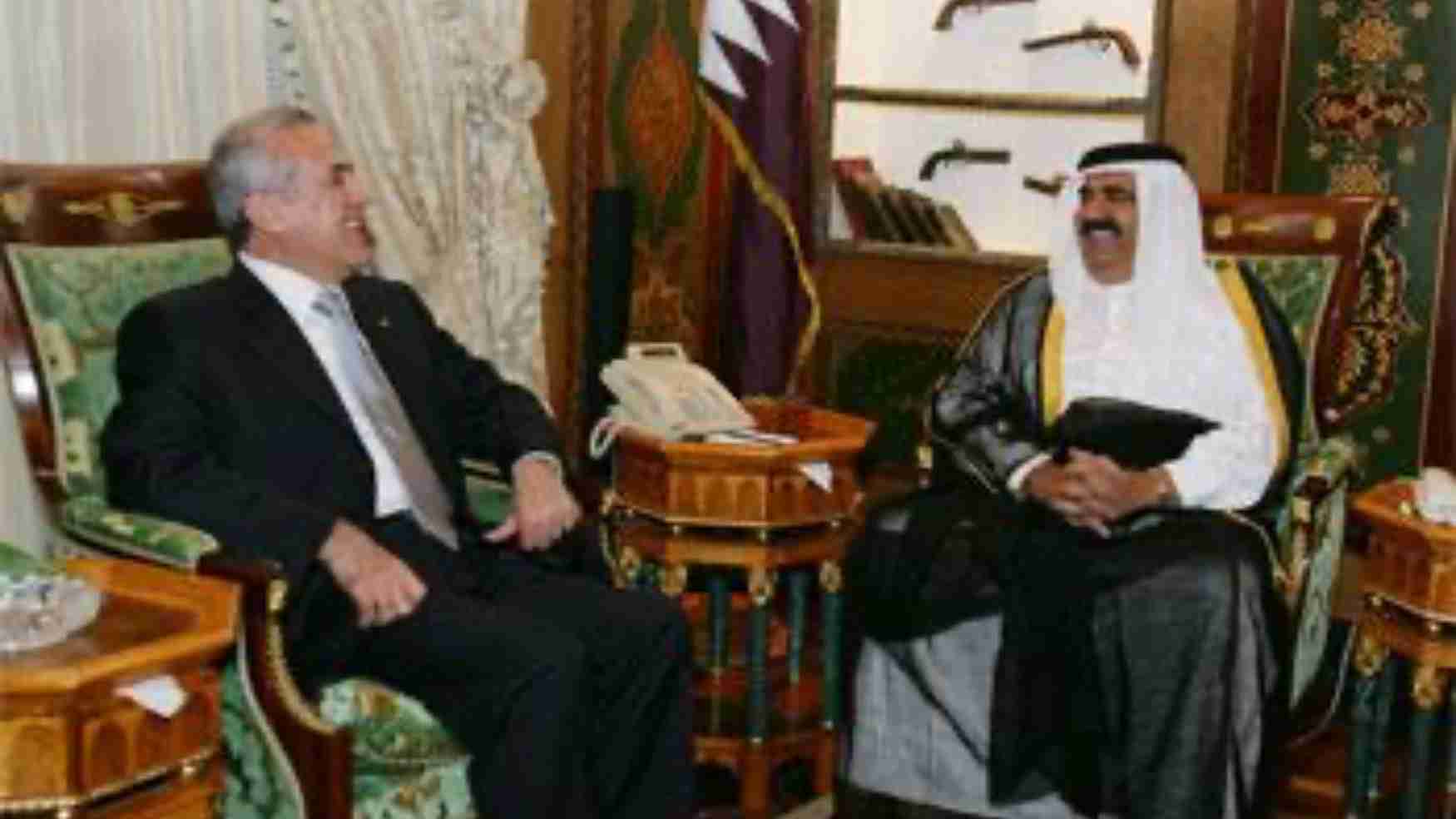 أمير قطر وميشال سليمان يبحثان تطبيق اتفاق الدوحة لإنهاء أزمة لبنان