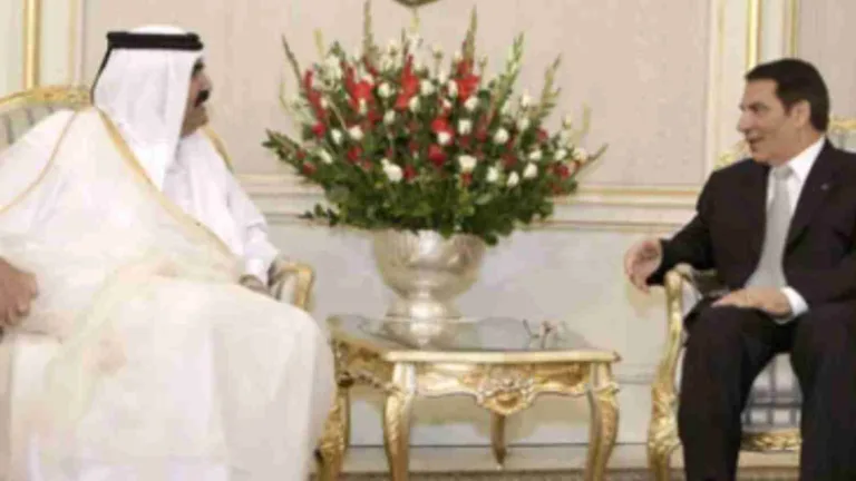 أمير قطر والرئيس التونسي يبحثان آفاق العمل العربي المشترك