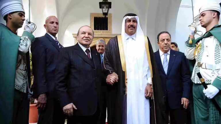 حمد بن جاسم يطمئن على الوضع الصحي للرئيس الجزائري