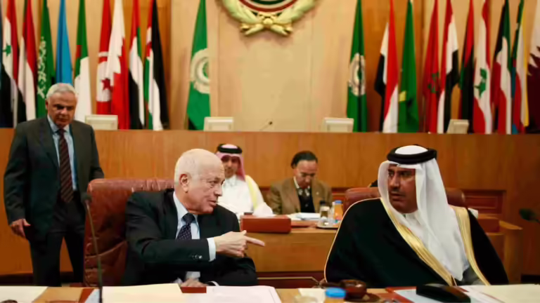 حمد بن جاسم والعربي يطلبان بعقد اجتماع أممي بشأن سوريا