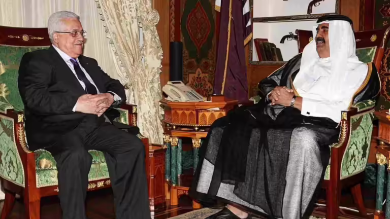 مشاورات بالدوحة بشأن عقد مفاوضات مباشرة بين فلسطين وإسرائيل