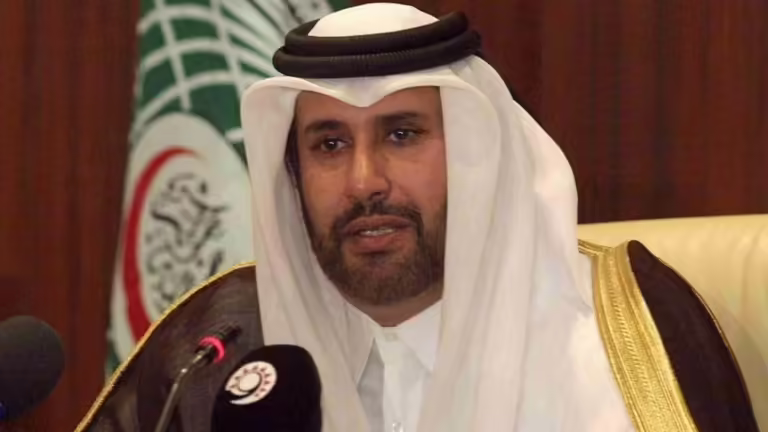 حمد بن جاسم يشيد بجهود وأنشطة مركز زايد للتنسيق والمتابعة