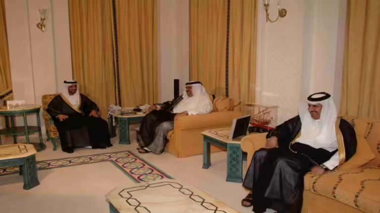 أمير قطر يبحث مع حمدان بن زايد ترسيخ تعاون الدوحة وأبوظبي