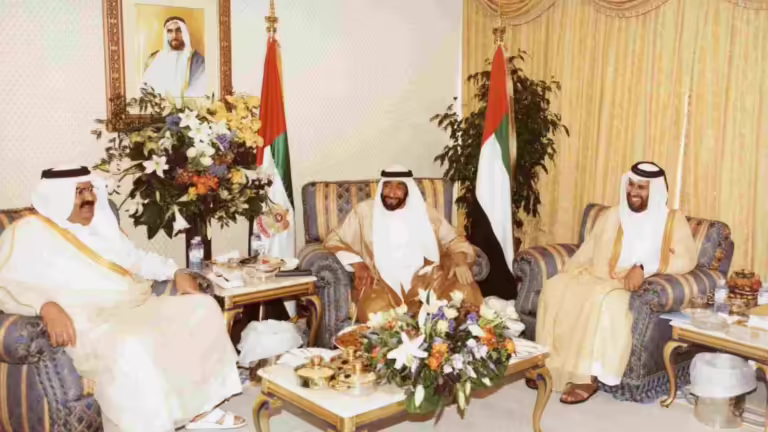 مباحثات قطرية إماراتية في أبوظبي لترسيخ التعاون بين البلدين
