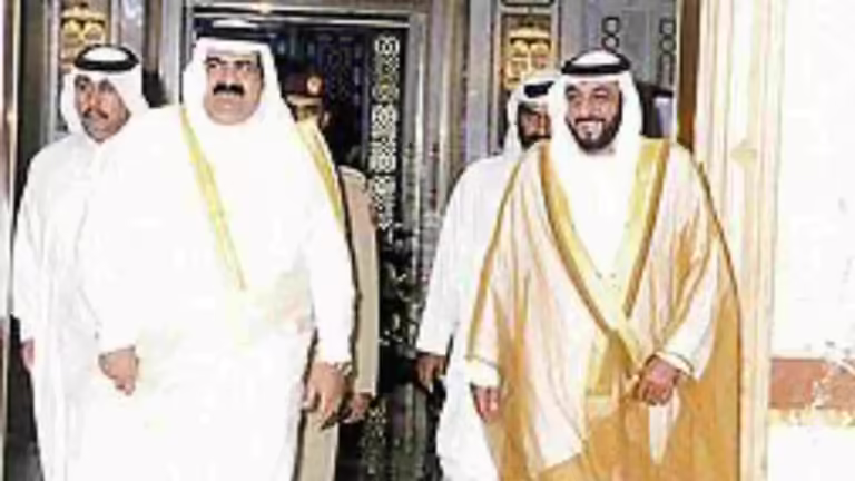 مباحثات قطرية إماراتية بشأن القمة الخليجية التشاورية بالبحرين
