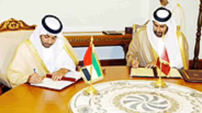 حمد بن جاسم يترأس اجتماع اللجنة المشتركة بين قطر والإمارات
