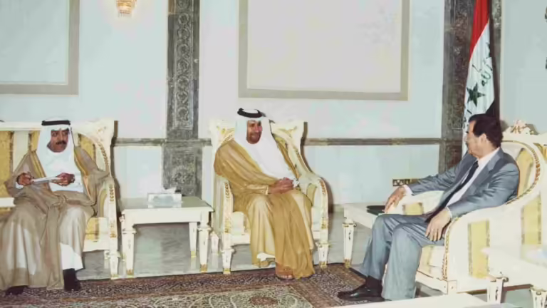 زيارة حمد بن جاسم للعراق تلقى إشادة من أمين عام مجلس التعاون