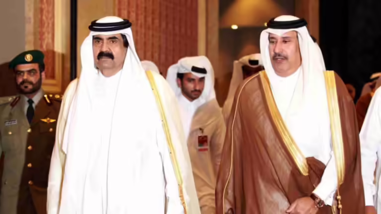 اليوم الوطني القطري.. الأمير وحمد بن جاسم يتبادلان التهنئة