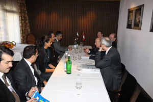 رئيس الوزراء الشيخ حمد بن جاسم يلتقي برئيس الاتحاد السويسري في دافوس – 30 يناير 2009