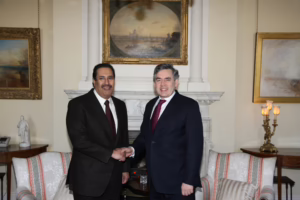 رئيس الوزراء الشيخ حمد بن جاسم يلتقي نظيره البريطاني في لندن – 3 فبراير 2009