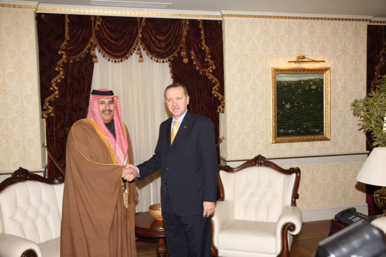 رئيس الوزراء الشيخ حمد بن جاسم يلتقي نظيره التركي – 4 فبراير 2009