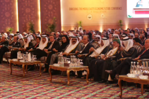 سمو الأمير الشيخ حمد بن خليفة آل ثاني يفتتح مؤتمر إثراء المستقبل الاقتصادي للشرق الأوسط (منتدى الدوحة) في العاصمة القطرية – 3 مايو 2009