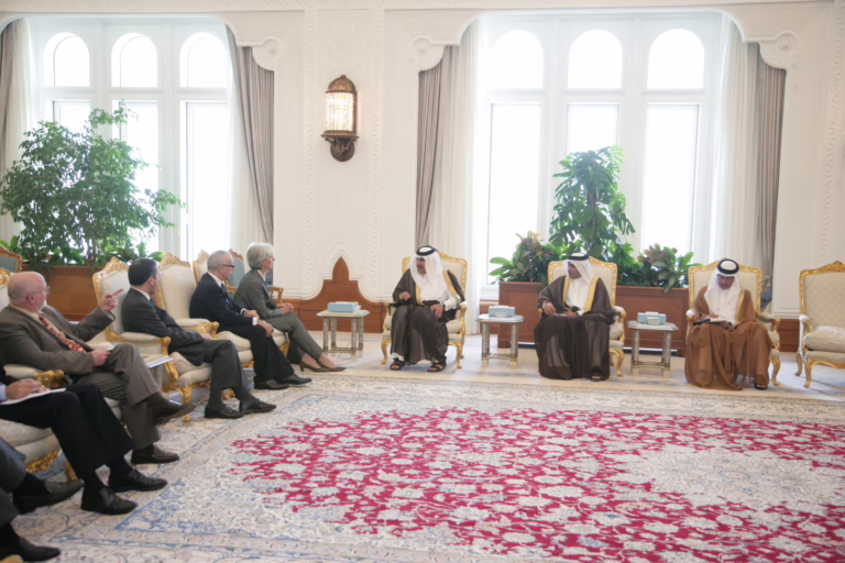 رئيس الوزراء الشيخ حمد بن جاسم يستقبل وزيرة الاقتصاد الفرنسية – 11 مايو 2009