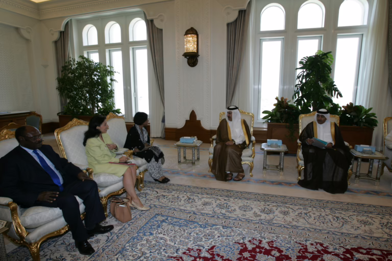 رئيس الوزراء الشيخ حمد بن جاسم يستقبل المفوضة السامية لحقوق الإنسان – 27 مايو 2009