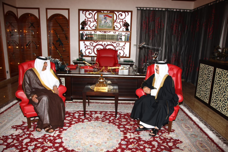 رئيس الوزراء وزير الخارجية الشيخ حمد بن جاسم يلتقي جلالة ملك البحرين – 5 سبتمبر 2009