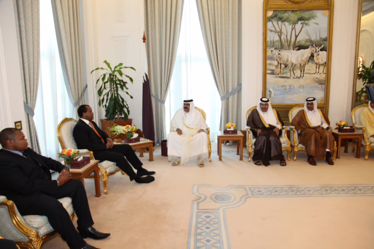 الأمير حمد بن خليفة يستقبل ملك إسواتيني في الدوحة – 13 أكتوبر 2009
