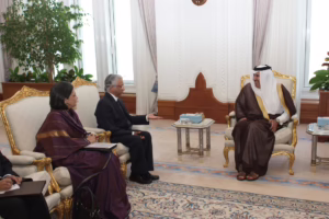 رئيس الوزراء الشيخ حمد بن جاسم بن جبر آل ثاني يستقبل مبعوثين من جمهورية الهند – 15 نوفمبر 2009