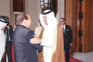 رئيس الوزراء الشيخ حمد بن جاسم بن جبر آل ثاني يستقبل رئيس وزراء إيطاليا في الدوحة – 23 نوفمبر 2009