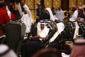 سمو الأمير الشيخ حمد بن خليفة آل ثاني يشارك في القمة الثلاثين لمجلس التعاون لدول الخليج العربية في الكويت – 14 ديسمبر 2009