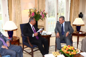 معالي رئيس مجلس الوزراء وزير الخارجية الشيخ حمد بن جاسم بن جبر آل ثاني يلتقي وزراء خارجية عدد من الدول العربية في لندن – 27 يناير 2010