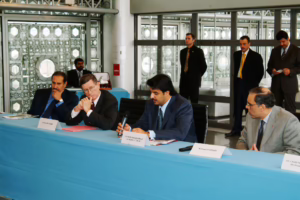 ولي العهد يلقي كلمة في معهد العالم العربي بباريس – 5 مارس 2004