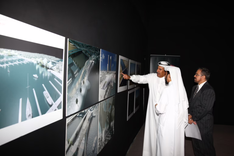 معالي رئيس مجلس الوزراء وزير الخارجية الشيخ حمد بن جاسم بن جبر آل ثاني يتابع تطورات مشروع مدينة لوسيل – 27 فبراير 2010