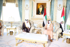 معالي رئيس مجلس الوزراء وزير الخارجية الشيخ حمد بن جاسم بن جبر آل ثاني خلال زيارة إلي الإمارات – 17 مارس 2010