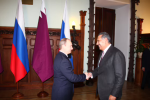 معالي رئيس مجلس الوزراء وزير الخارجية الشيخ حمد بن جاسم بن جبر آل ثاني يلتقي بالرئيس الروسي ورئيس الوزراء في موسكو – 24 مارس 2010