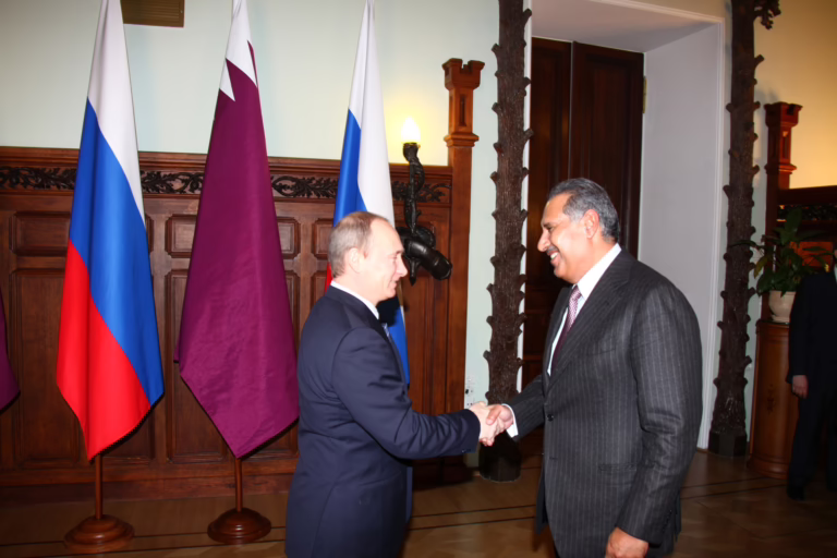 معالي رئيس مجلس الوزراء وزير الخارجية الشيخ حمد بن جاسم بن جبر آل ثاني يلتقي بالرئيس الروسي ورئيس الوزراء في موسكو – 24 مارس 2010