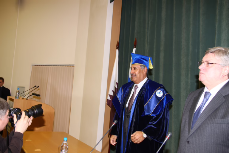 رئيس مجلس الوزراء وزير الخارجية الشيخ حمد بن جاسم بن جبر آل ثاني يتلقى الدكتوراه الفخرية من معهد موسكو للعلاقات الدولية – 24 مارس 2010