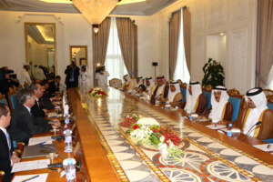 معالي رئيس مجلس الوزراء وزير الخارجية الشيخ حمد بن جاسم بن جبر آل ثاني يستقبل رئيس وزراء مالطا ويشهد توقيع اتفاقيات – 14 أبريل 2010