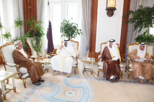 سمو الأمير الشيخ حمد بن خليفة آل ثاني يستقبل وزير الشؤون الخارجية بسلطنة عمان – 15 أبريل 2010