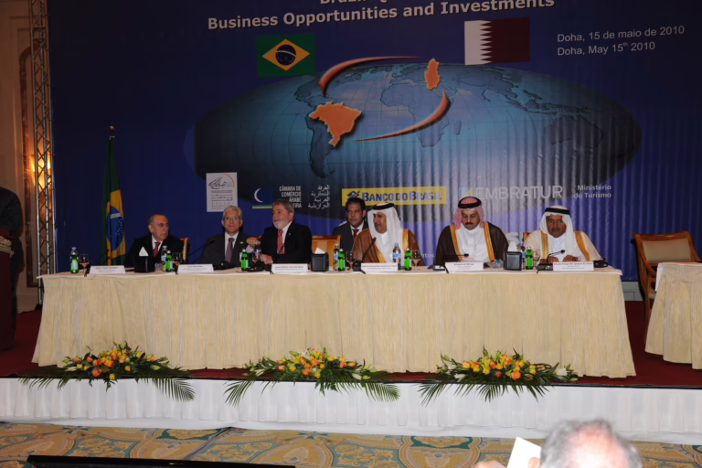 معالي رئيس مجلس الوزراء وزير الخارجية الشيخ حمد بن جاسم بن جبر آل ثاني يترأس الملتقى القطري البرازيلي للاستثمار – 15 مايو 2010