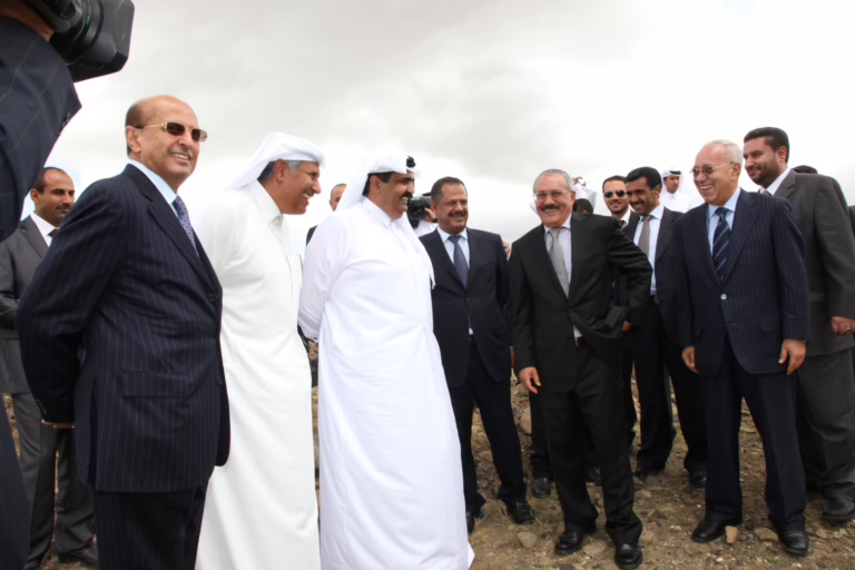 سمو الأمير الشيخ حمد بن خليفة آل ثاني يزور الجمهورية اليمنية ويجتمع بالرئيس علي عبد الله صالح في صنعاء – 13 يوليو 2010