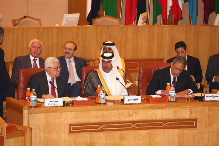 معالي رئيس مجلس الوزراء وزير الخارجية الشيخ حمد بن جاسم بن جبر آل ثاني يترأس اجتماع لجنة مبادرة السلام العربية بالقاهرة – 29 يوليو 2010