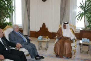 النائب الأول لرئيس مجلس الوزراء وزير الخارجية يستقبل وزير خارجية سوريا ويجري لقاء مع الأمير – الدوحة – 21 مارس 2006