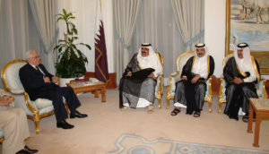 الأمير حمد بن خليفة يستقبل الرئيس الفلسطيني في الدوحة – 27 سبتمبر 2006
