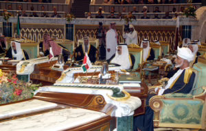 سمو الأمير حمد بن خليفة يشارك في القمة الخليجية السابعة والعشرين بالرياض – 9 ديسمبر 2006