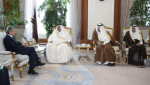 الأمير حمد بن خليفة يستقبل نائب رئيس الوزراء وزير الخارجية الإيطالي في الدوحة – 14 يناير 2007