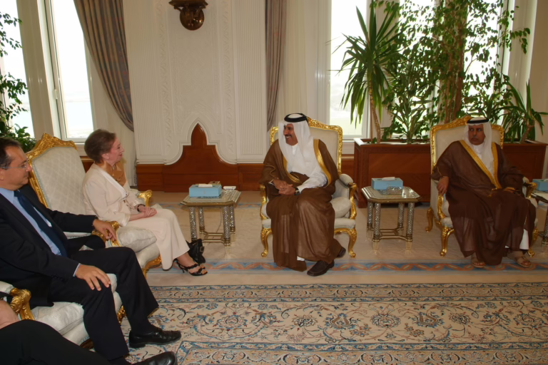 معالي الشيخ حمد بن جاسم بن جبر آل ثاني يستقبل وزيرة الخارجية البريطانية في الدوحة – 22 مارس 2007