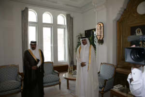 محمد صالح السادة يؤدي اليمين القانونية وزيرًا للدولة أمام سمو ولي العهد الشيخ تميم بن حمد آل ثاني – 5 أبريل 2007