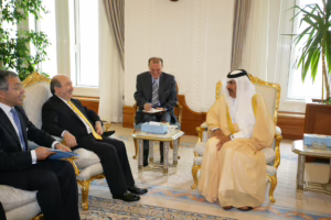 معالي الشيخ حمد بن جاسم بن جبر آل ثاني يستقبل وزير المالية التركي – 10 أبريل 2007