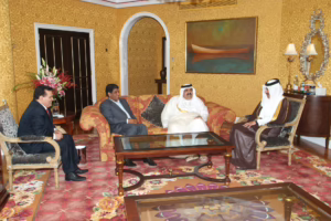 سمو الأمير حمد بن خليفة يلتقي رئيس المخابرات الليبي في الدوحة – 24 أبريل 2007