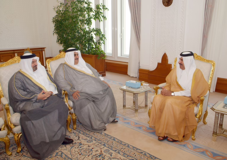 معالي الشيخ حمد بن جاسم بن جبر آل ثاني يستقبل وزير خارجية البحرين في الدوحة – 28 مايو 2007