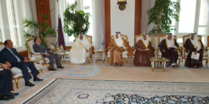 لقاء سمو الأمير الشيخ حمد بن خليفة آل ثاني مع دولة رئيس الوزراء الليبي أثناء زيارته الرسمية إلى قطر – 19 يونيو 2007