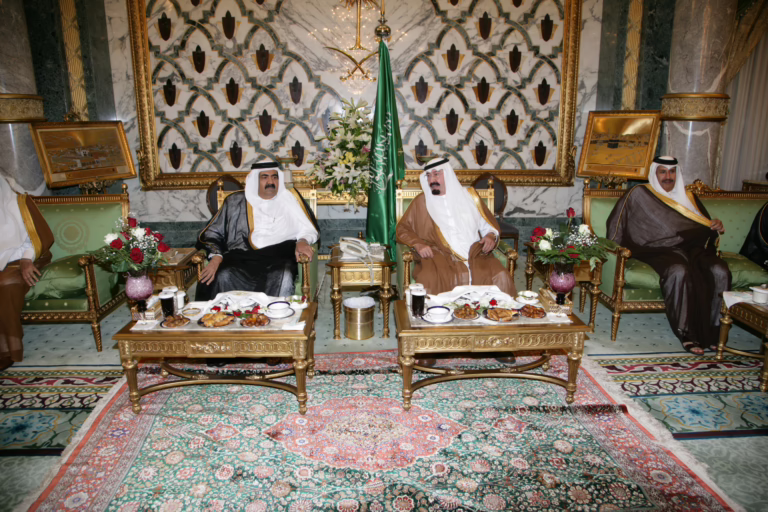 الأمير حمد بن خليفة ورئيس الوزراء حمد بن جاسم في زيارة رسمية إلى السعودية – 22 سبتمبر 2007