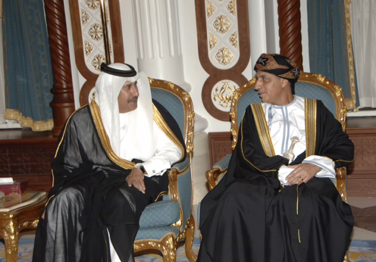 ولي العهد تميم بن حمد ورئيس الوزراء حمد بن جاسم يلتقون نائب رئيس الوزراء العماني – 23 أكتوبر 2007