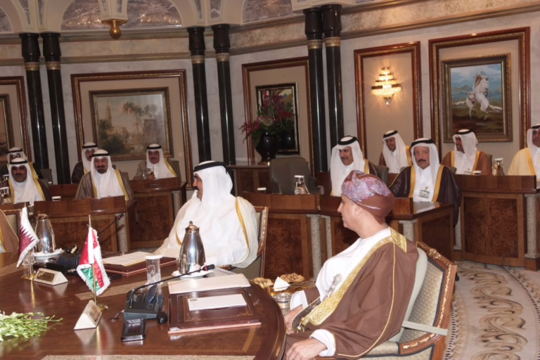 سمو الأمير الشيخ حمد بن خليفة آل ثاني يشارك في الاجتماع التشاوري الحادي عشر لقادة دول مجلس التعاون – 5 مايو 2009